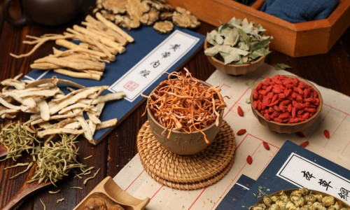 雷诺昔芬的作用与副作用有哪些-雷诺昔芬片说明书网- 雷诺西芬片是什么药知识,分享雷诺昔芬是什么药